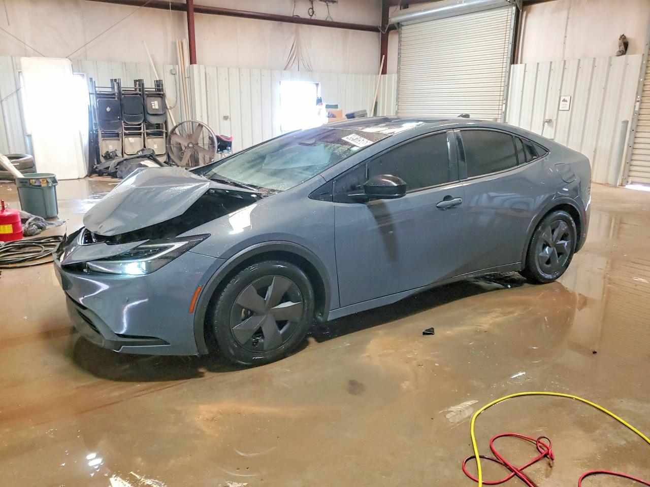 Salvage Toyota Prius Image