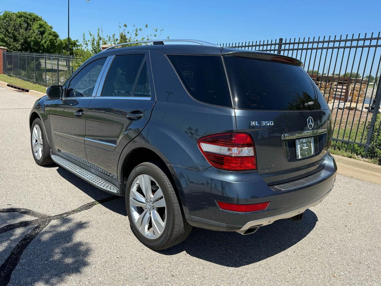 Mercedes-Benz M-Class 350