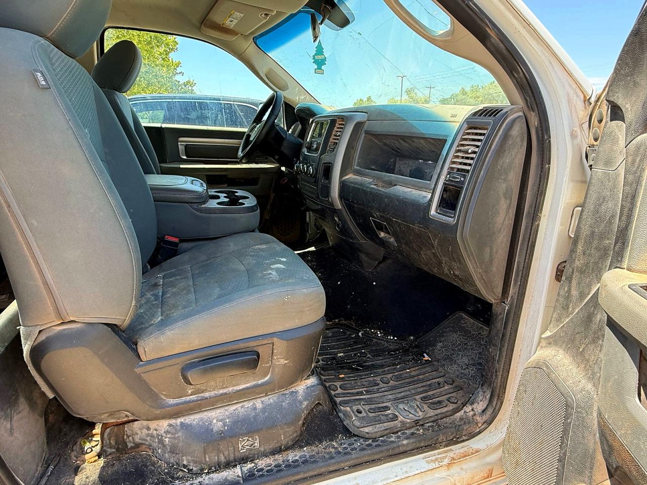 Ram 1500 St