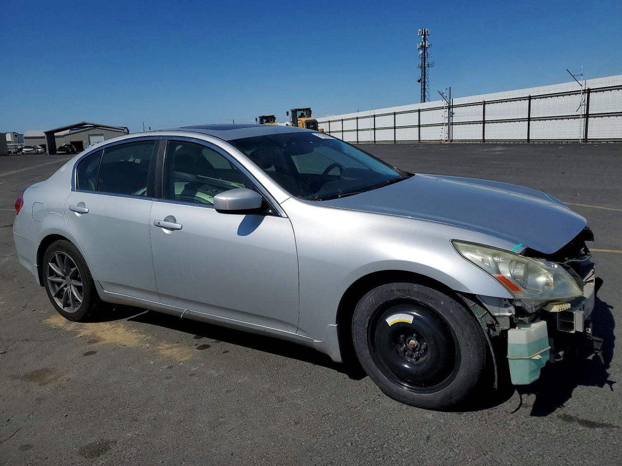 INFINITI G37 X
