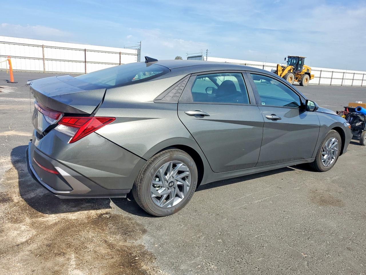 Hyundai ELANTRA Blue
