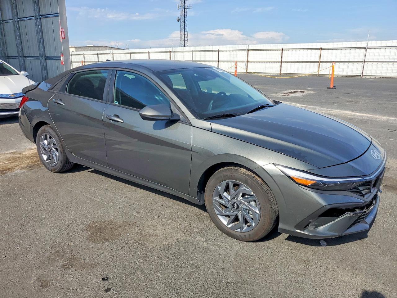 Hyundai ELANTRA Blue
