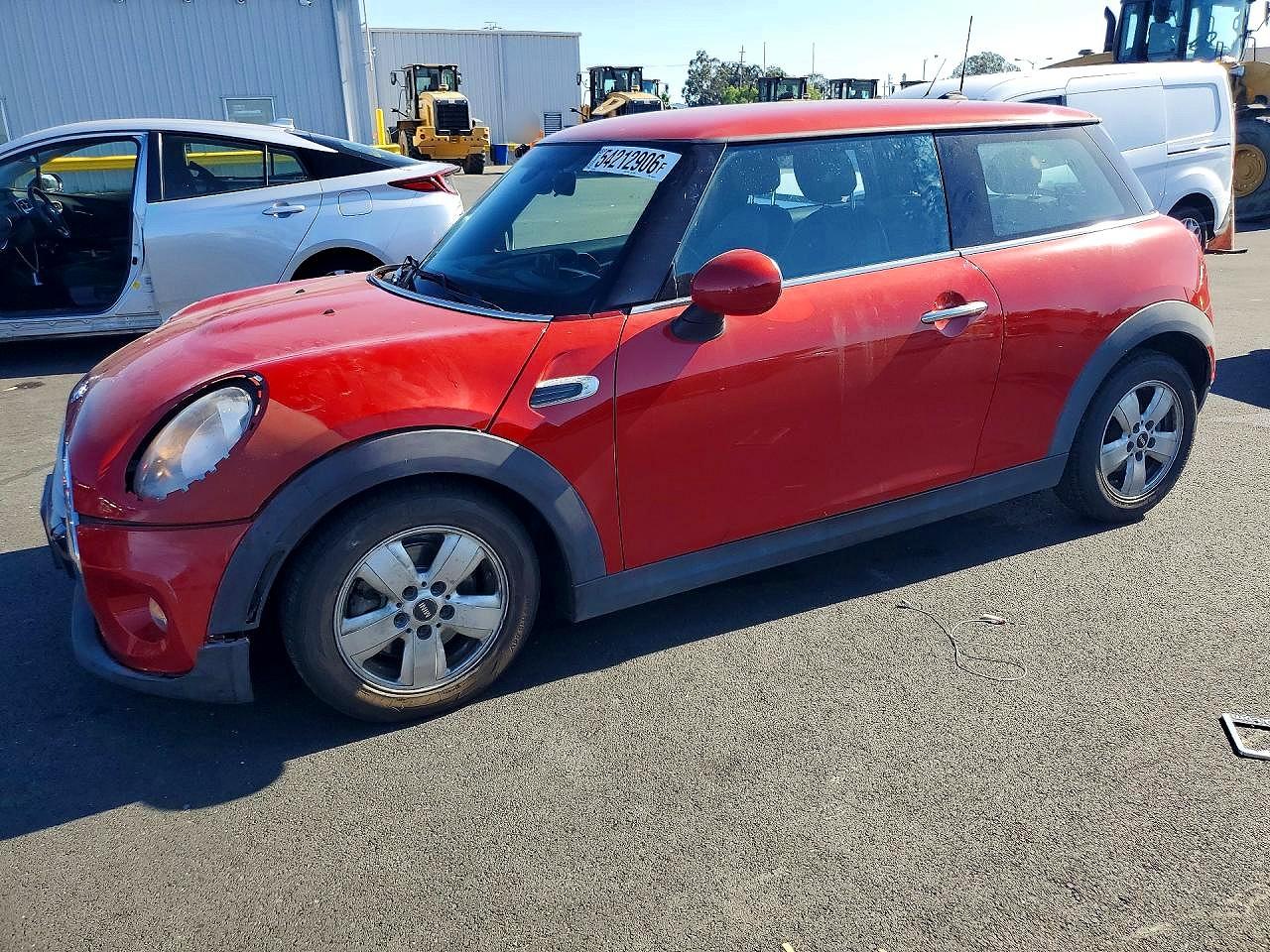Salvage MINI Cooper Image