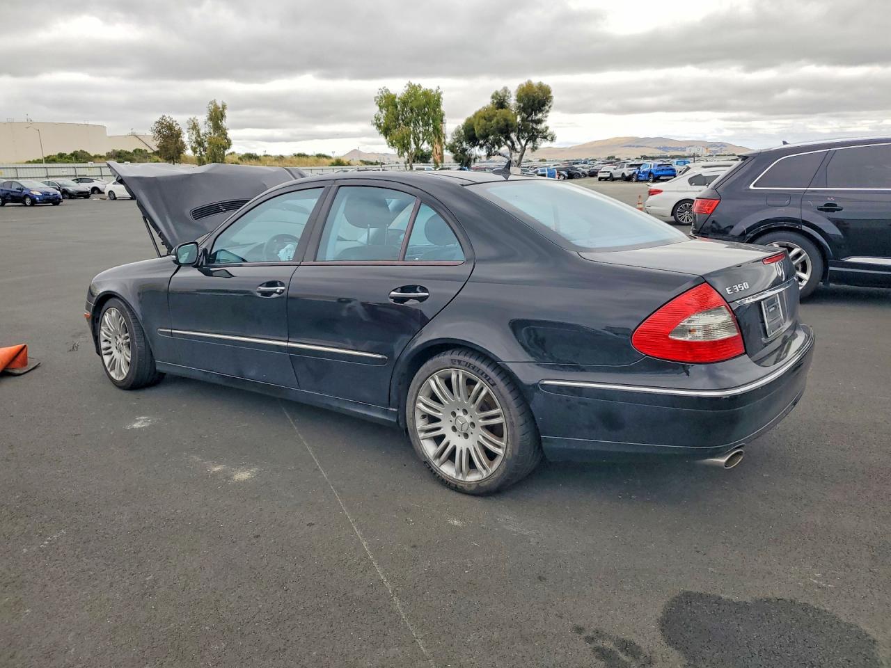 Mercedes-Benz E-Class 350