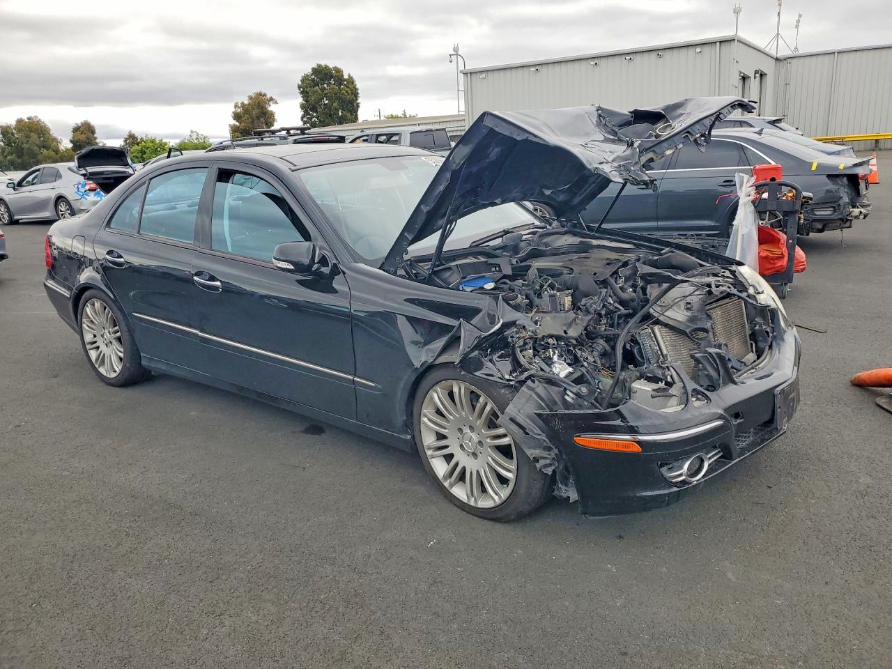 Mercedes-Benz E-Class 350