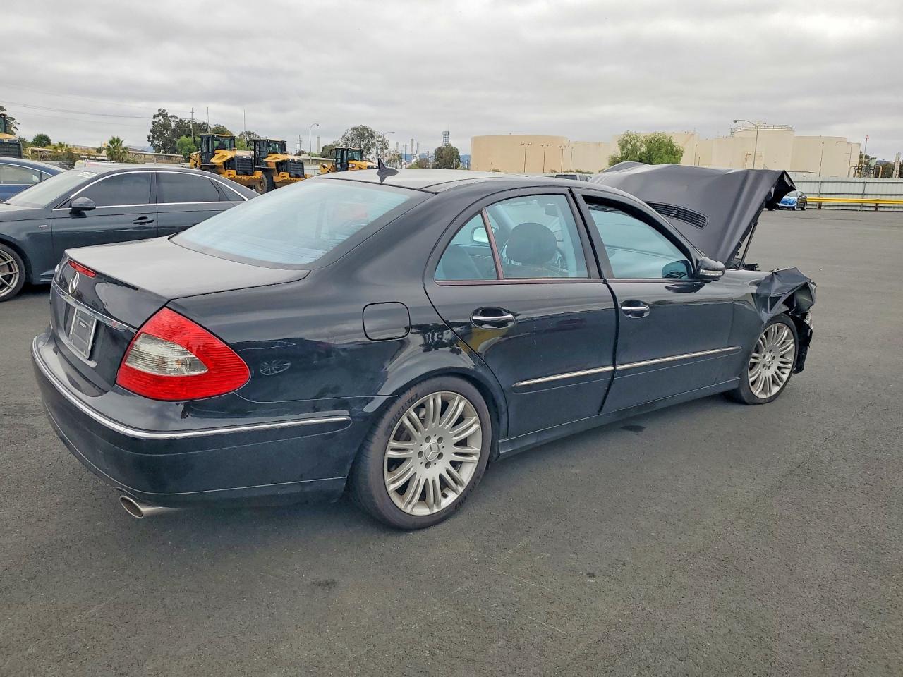 Mercedes-Benz E-Class 350