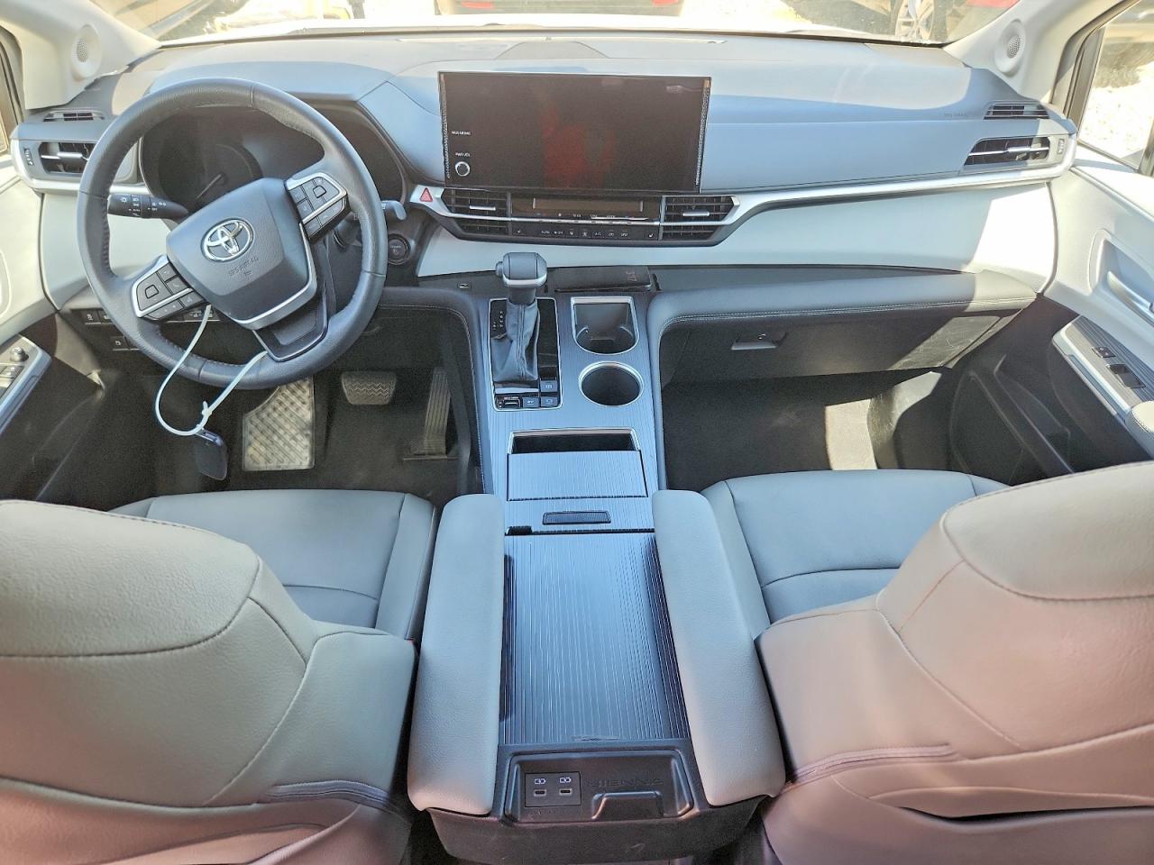 Toyota Sienna Xle 7-passenger