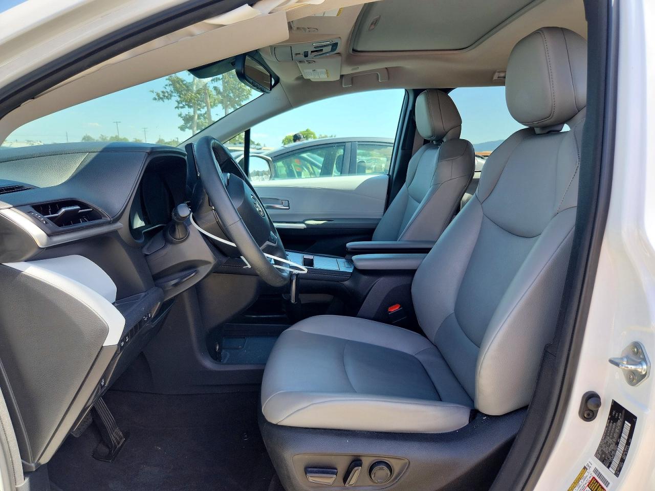 Toyota Sienna Xle 7-passenger
