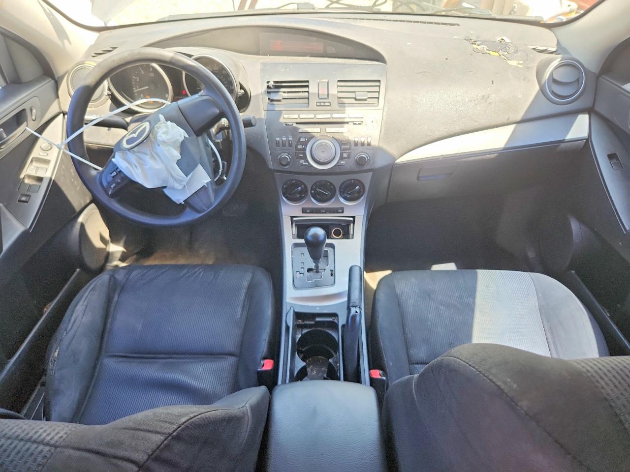 Mazda 3 I