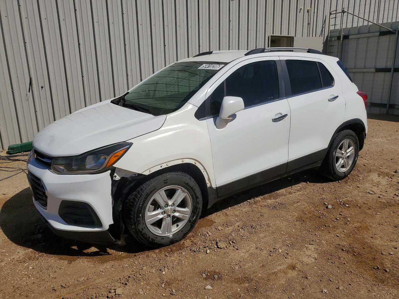 Salvage Chevrolet Trax Image