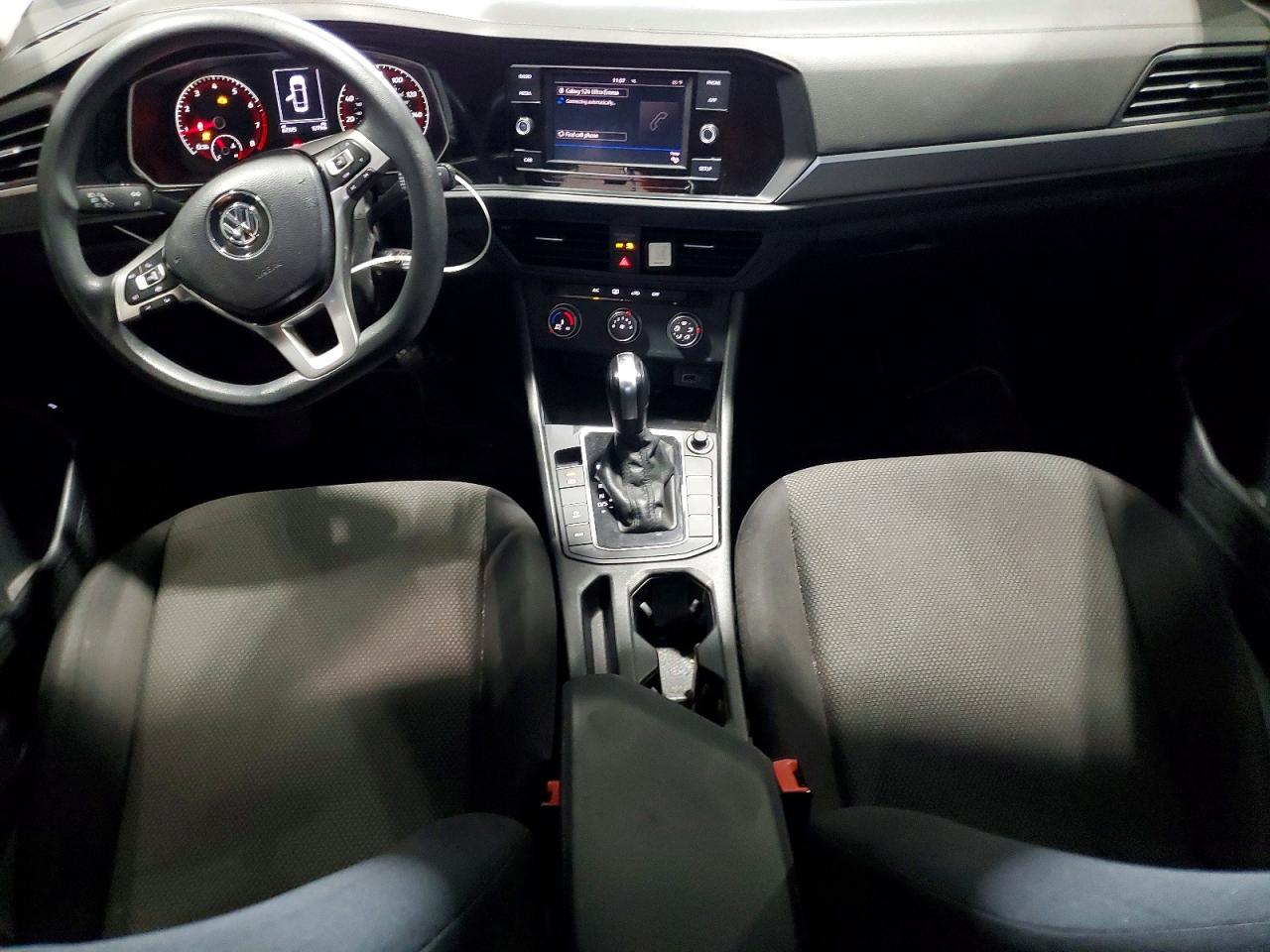 Volkswagen Jetta S