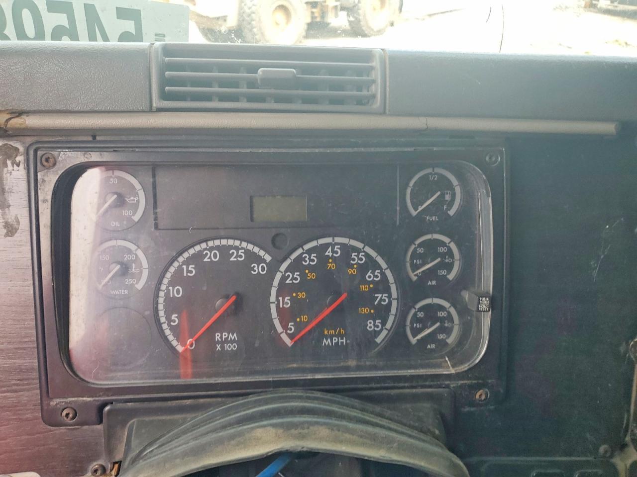 Freightliner Conventional Columbia