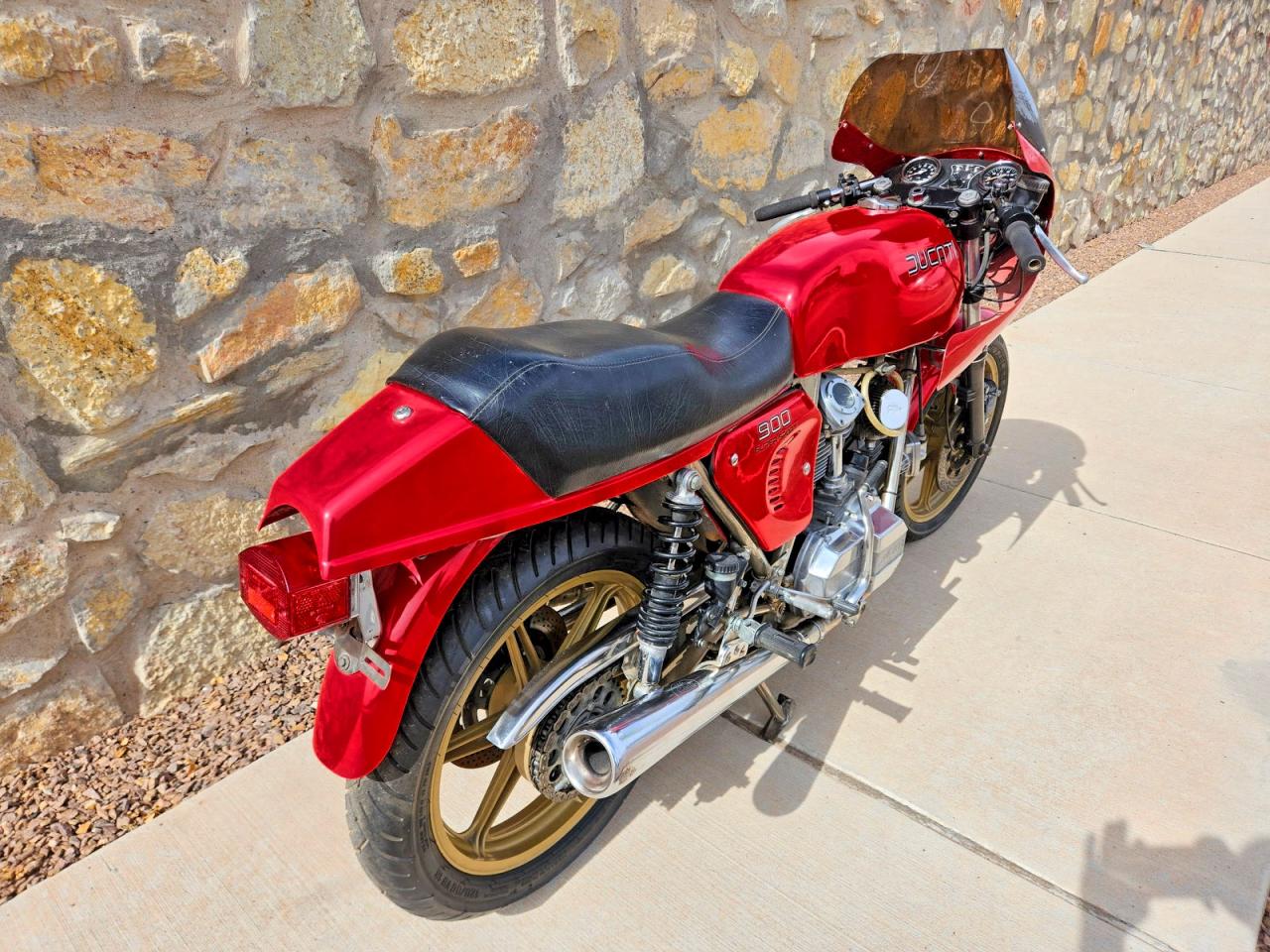 Ducati 900 Super