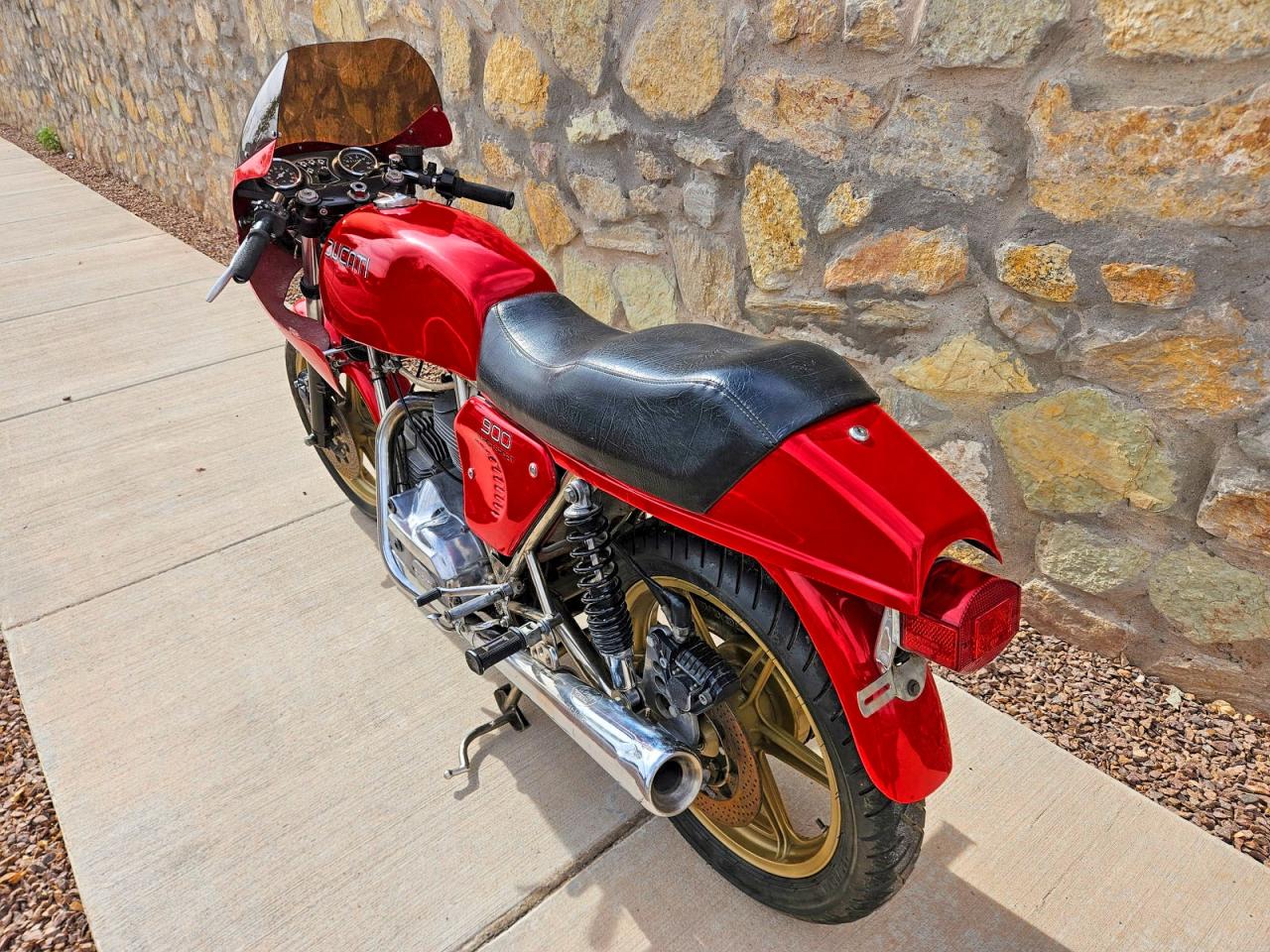 Ducati 900 Super
