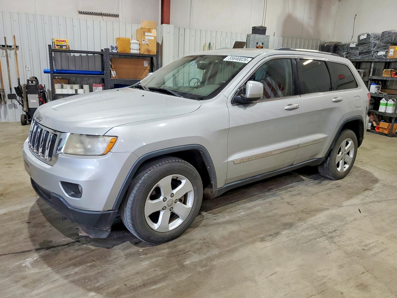 Salvage Jeep Cherokee Image