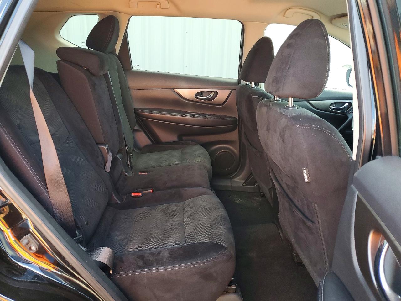 Nissan Rogue Sv