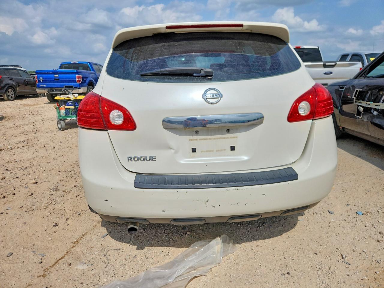 Nissan Rogue S