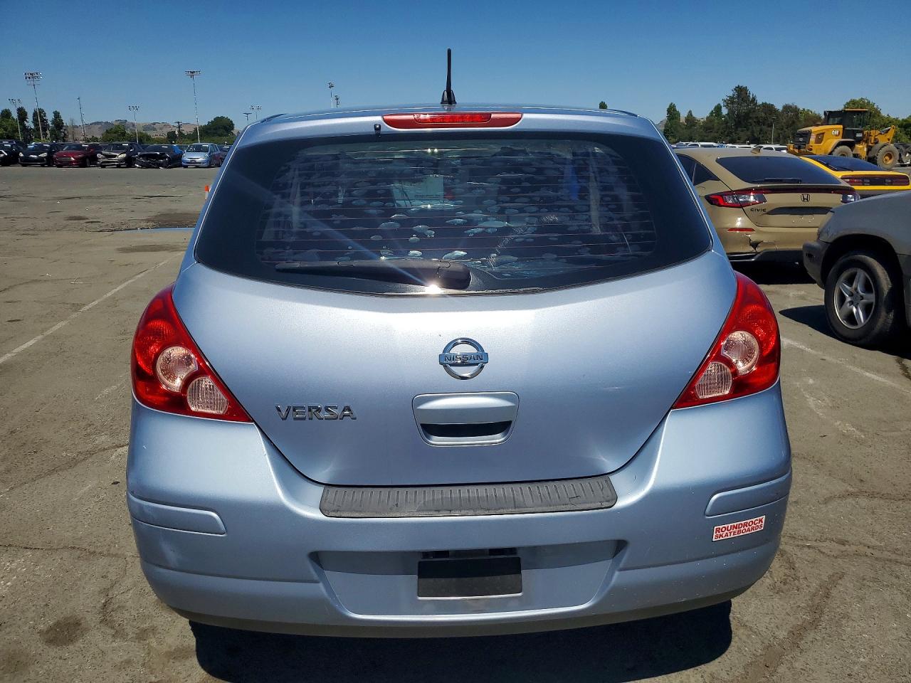 Nissan Versa 1.8 S