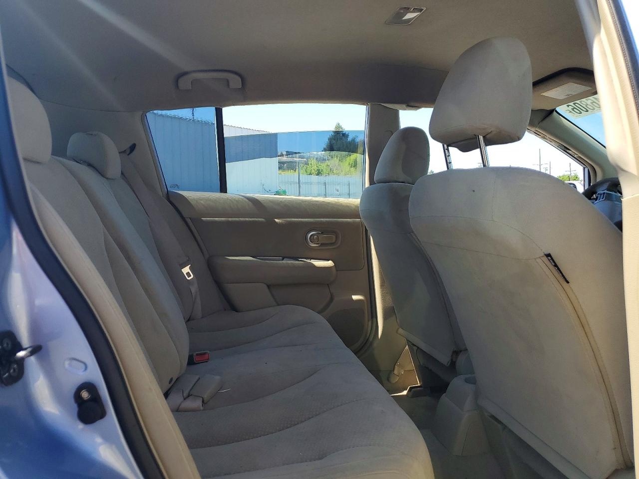 Nissan Versa 1.8 S
