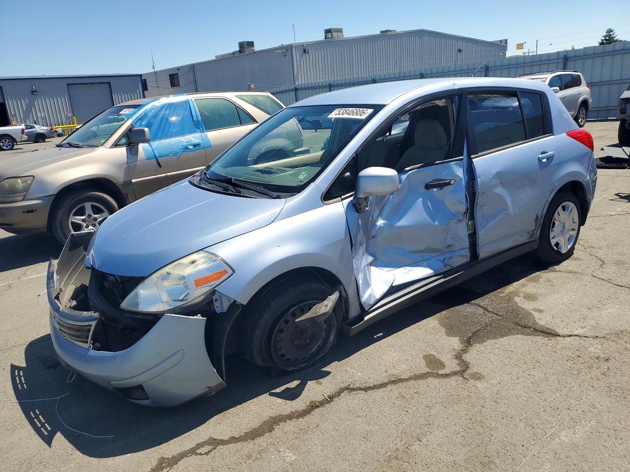 Salvage Nissan Versa Image
