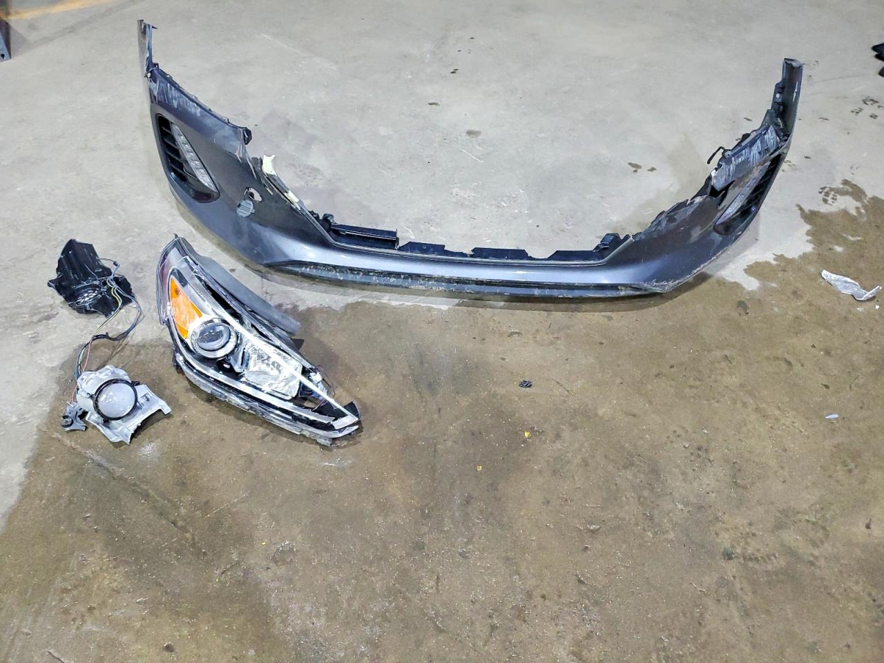 Hyundai ELANTRA Base