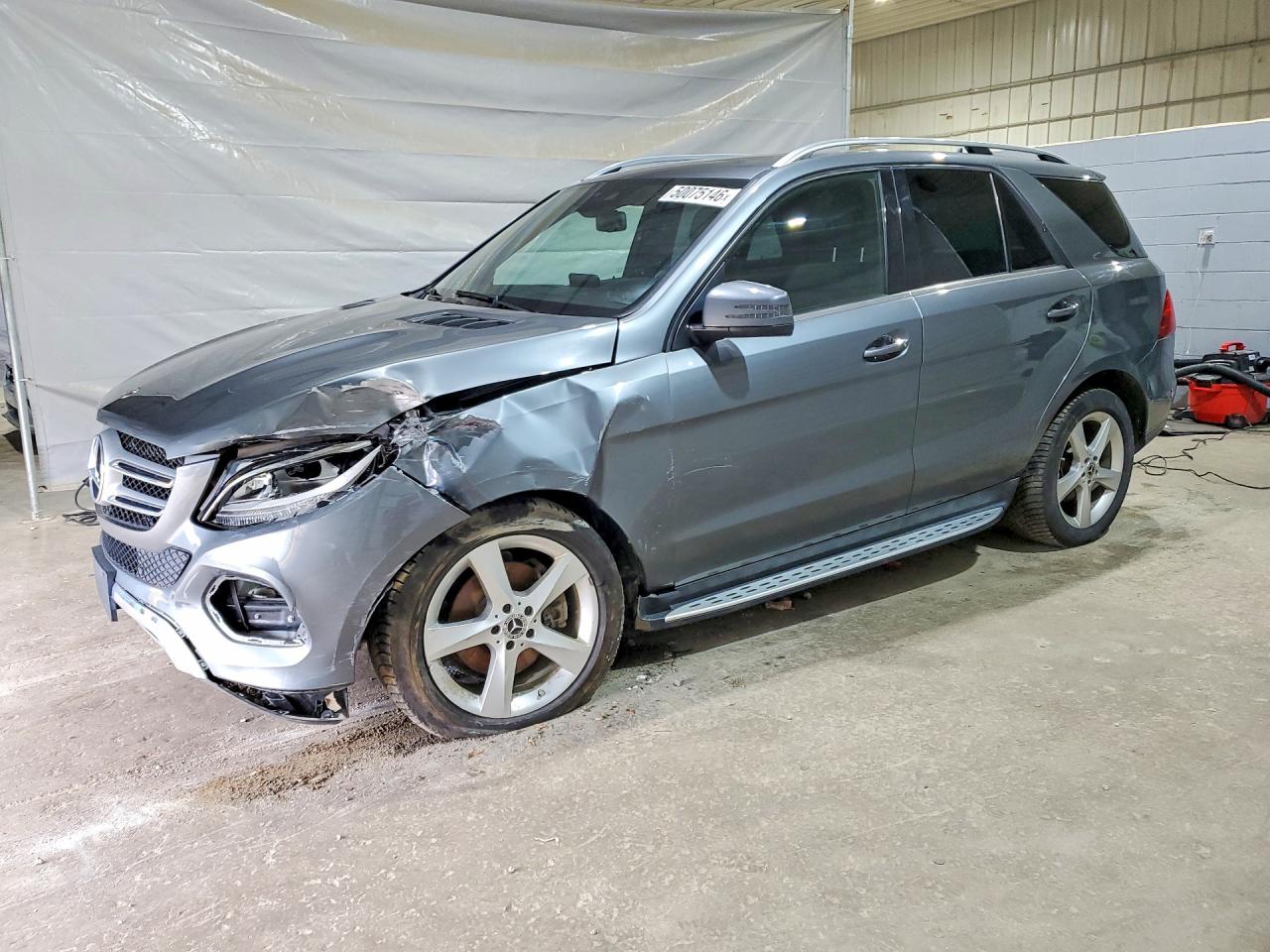 Salvage Mercedes-Benz GLE Image