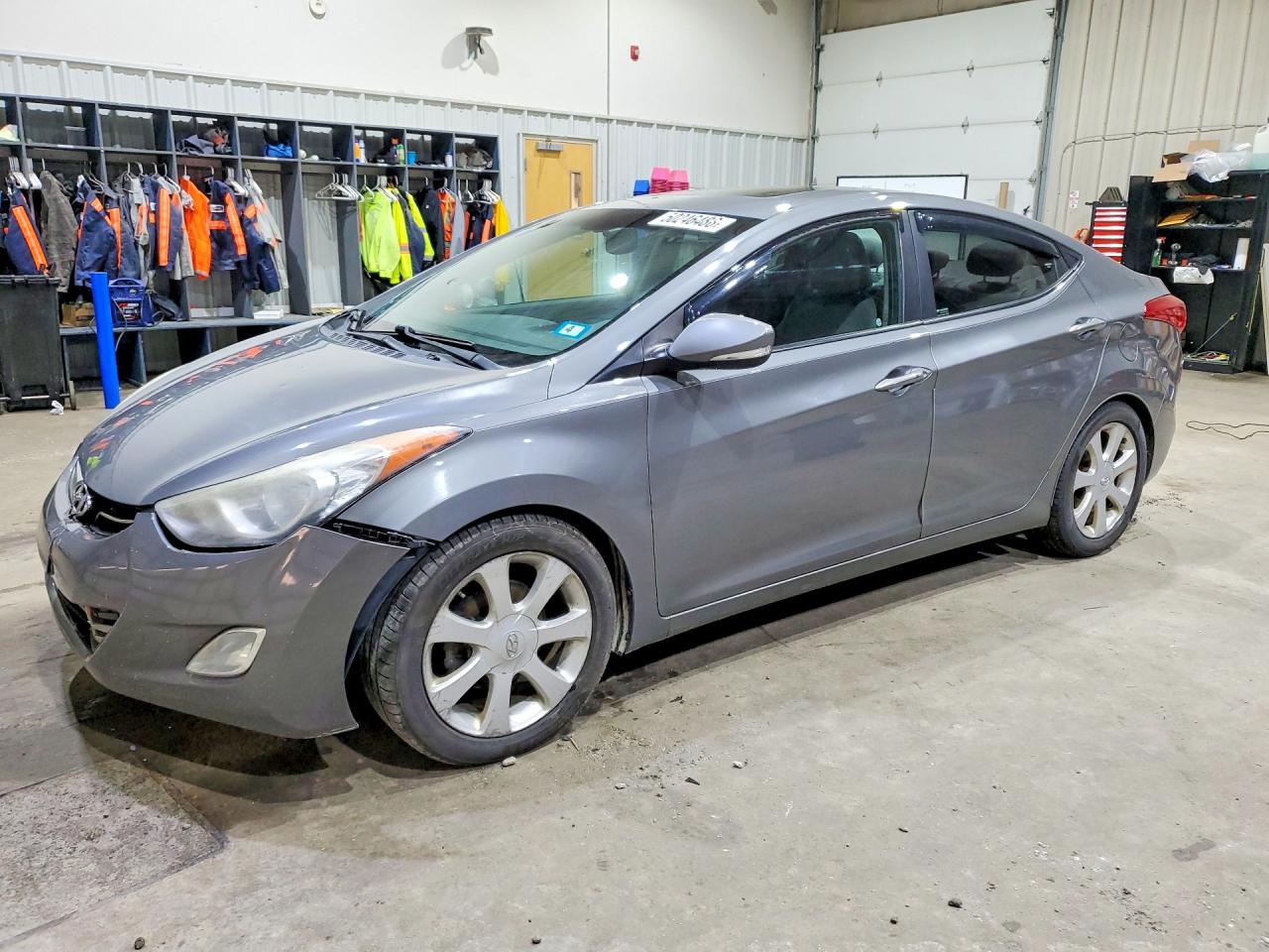 Salvage Hyundai ELANTRA Image