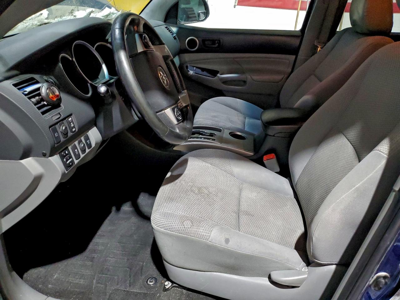 Toyota Tacoma V6