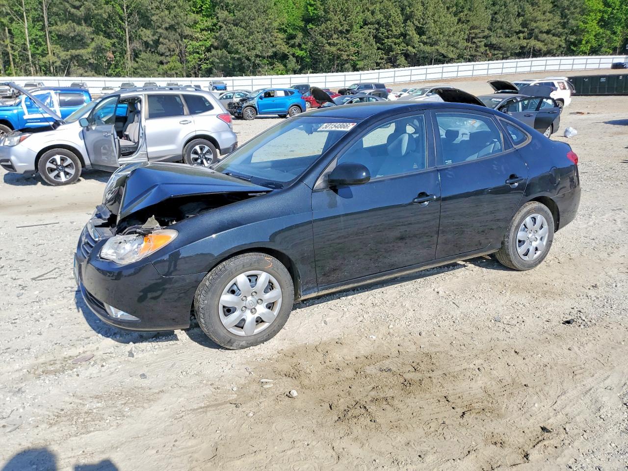 Salvage Hyundai ELANTRA Image