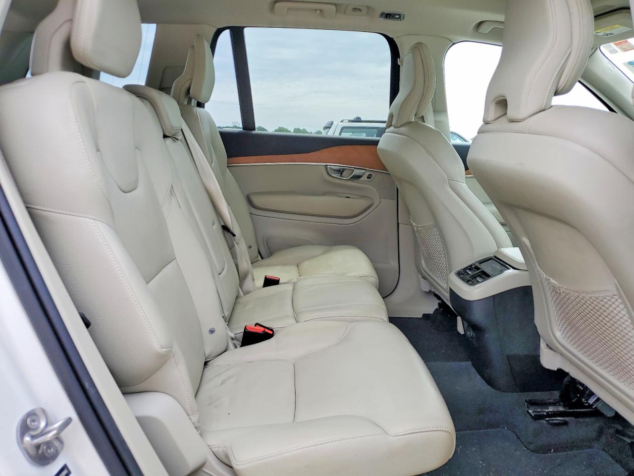 Volvo XC90 T6 Momentum