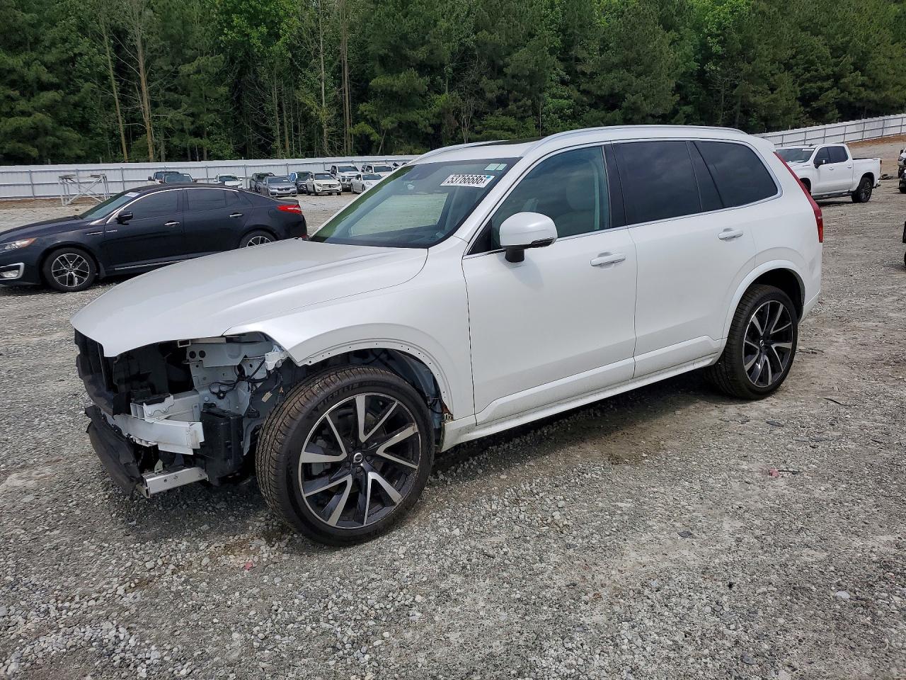 Salvage Volvo XC90 Image