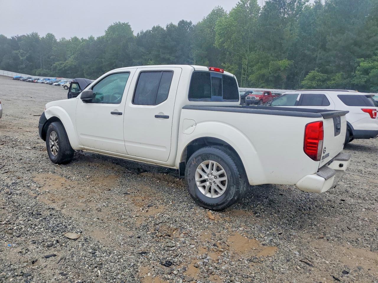 Nissan Frontier Sv