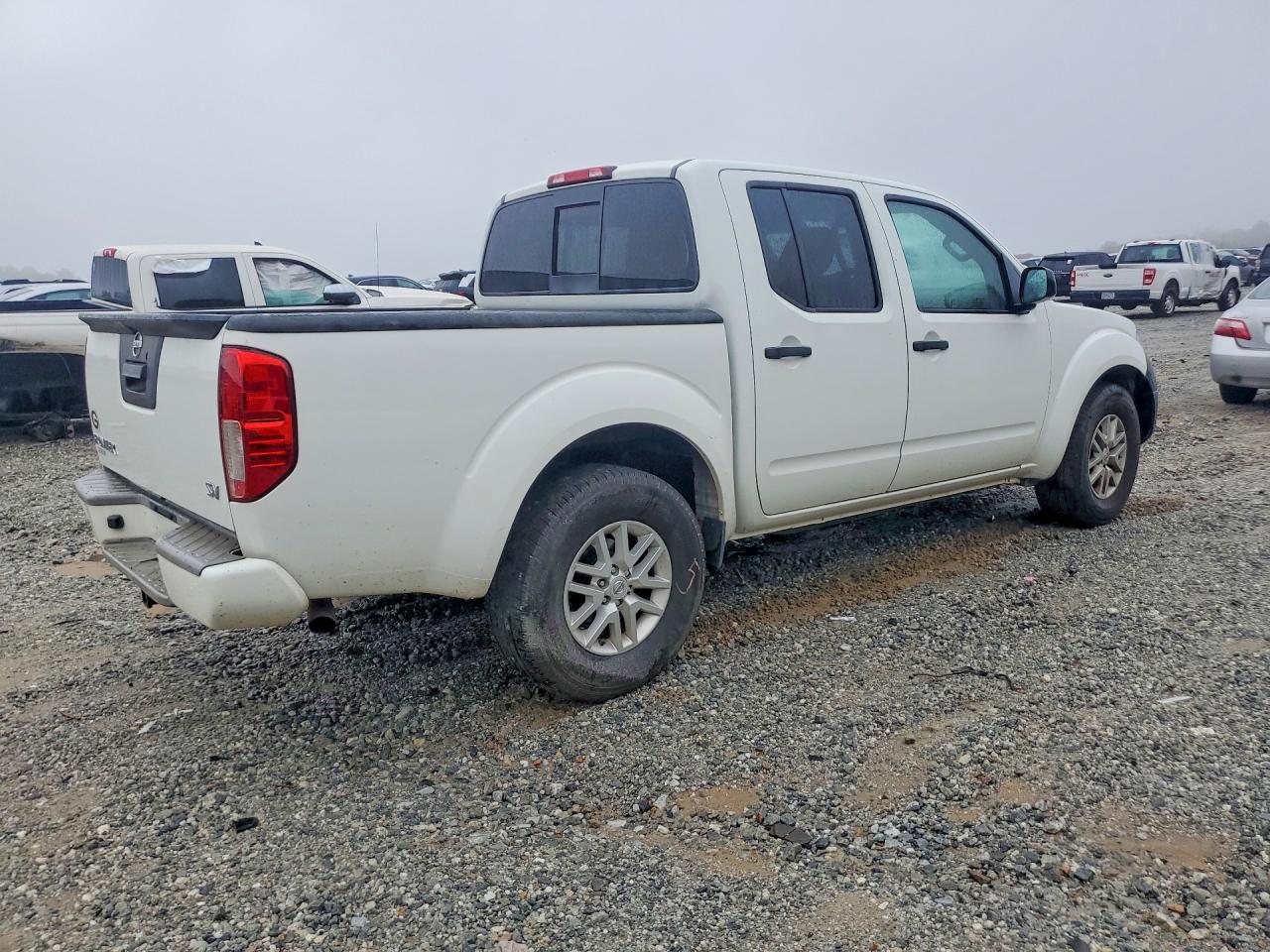 Nissan Frontier Sv