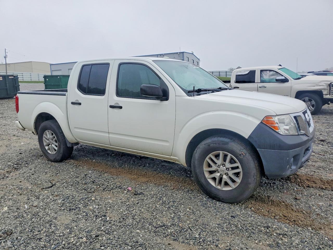 Nissan Frontier Sv