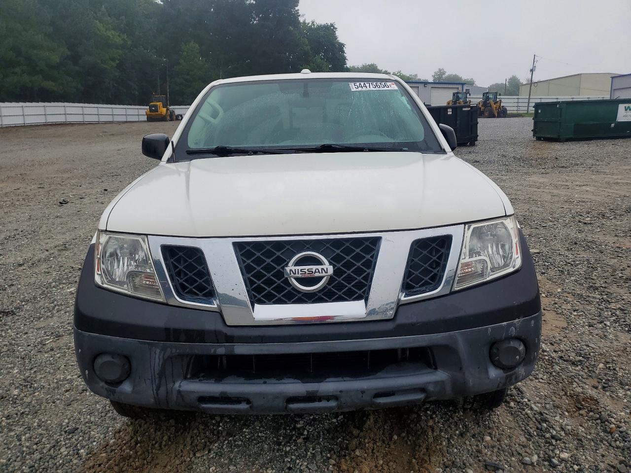 Nissan Frontier Sv
