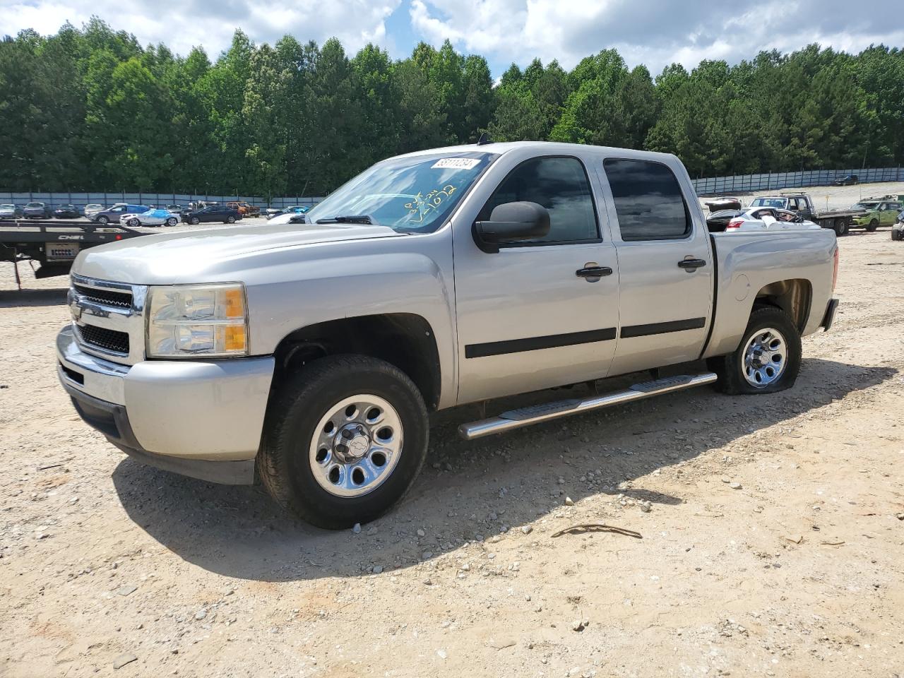 Salvage Chevrolet Silverado Image