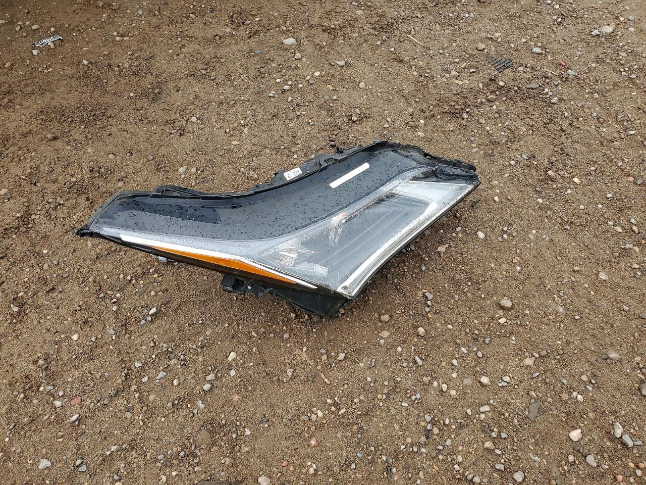 Lexus RX Base