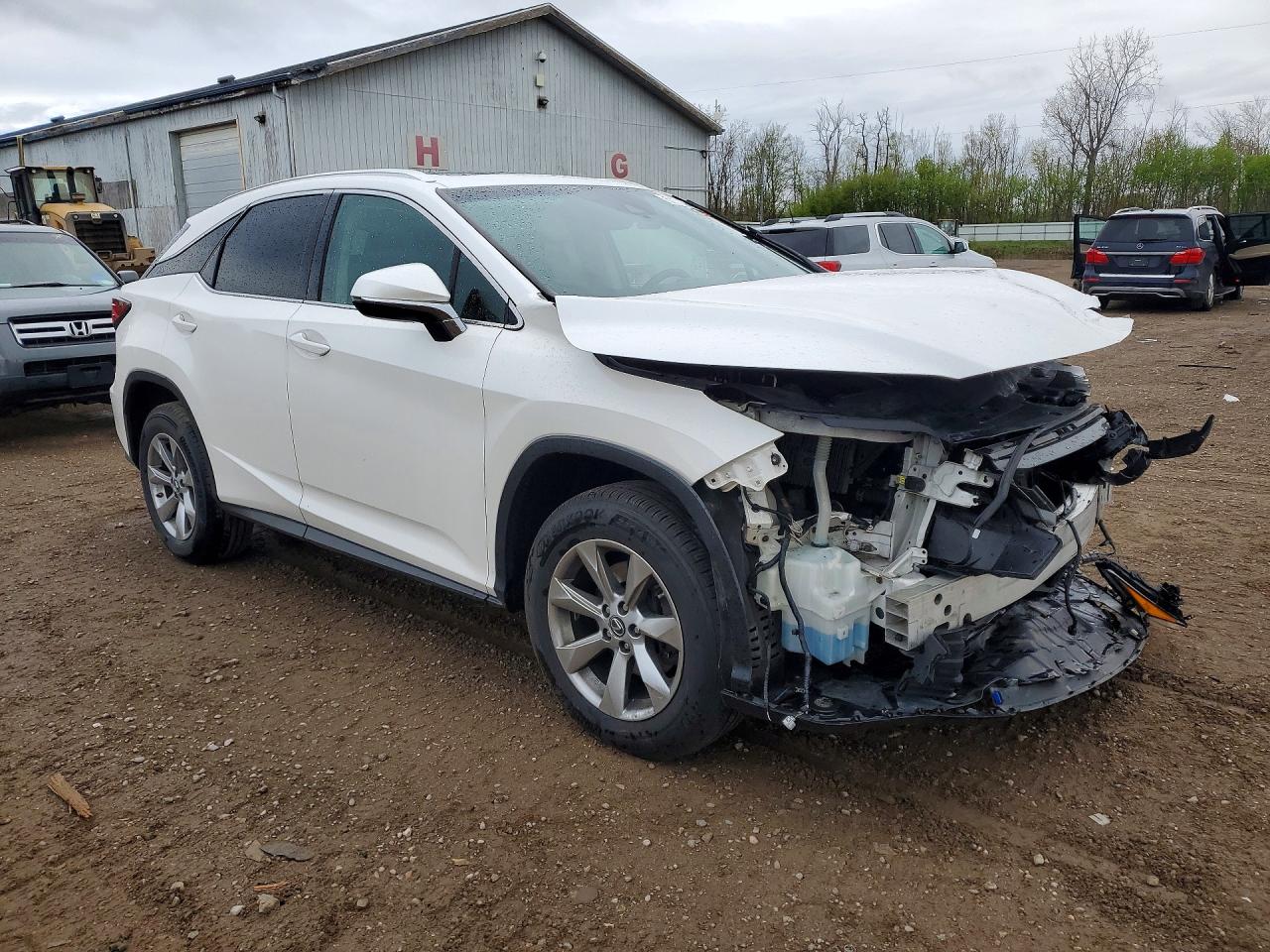 Lexus RX Base