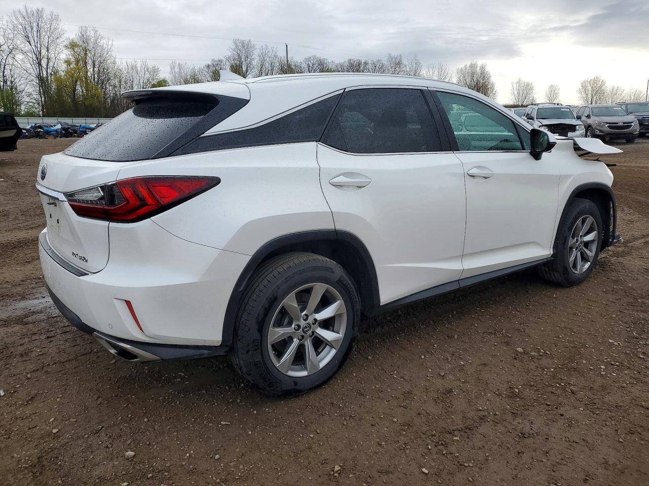 Lexus RX Base