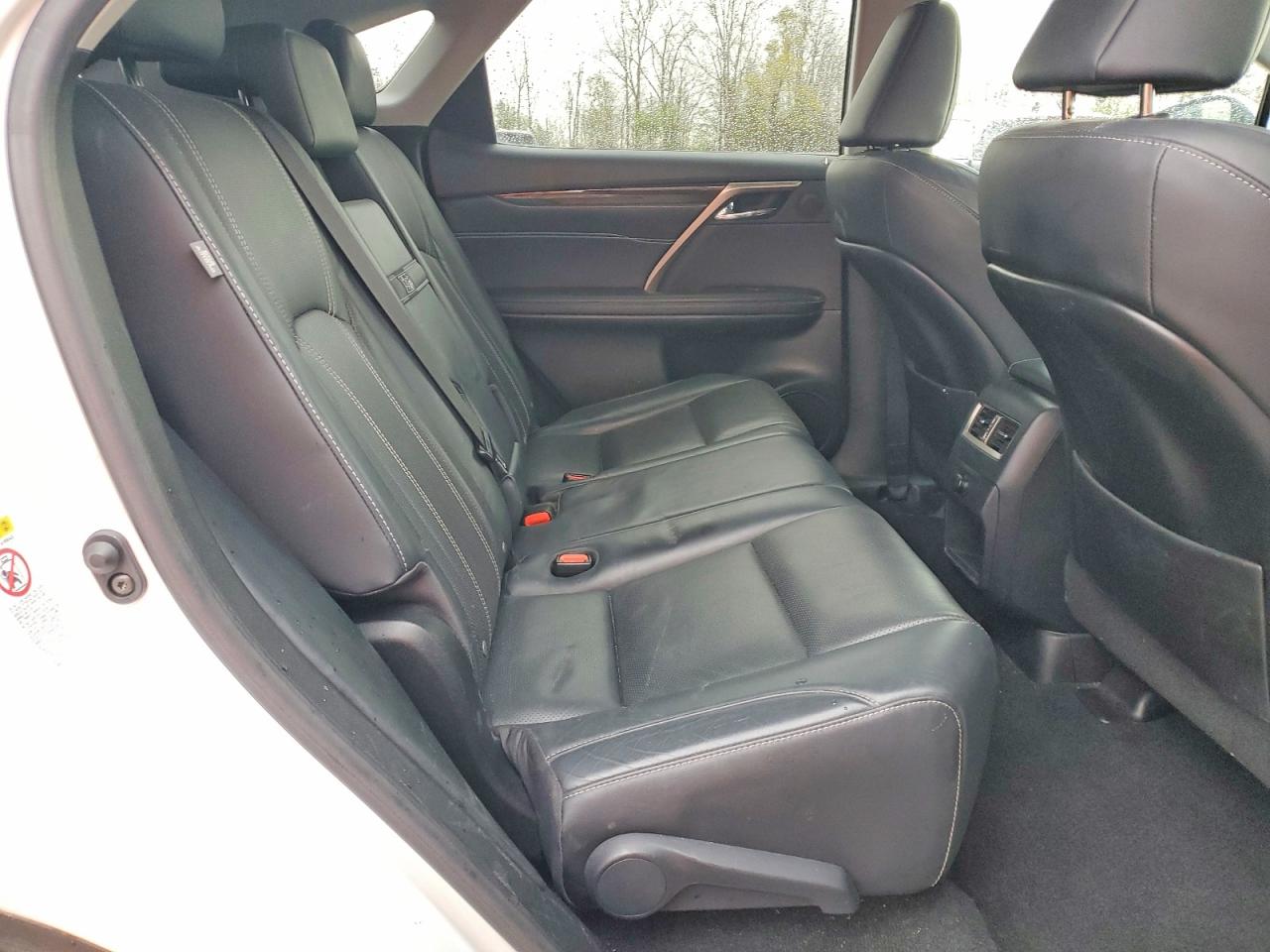 Lexus RX Base