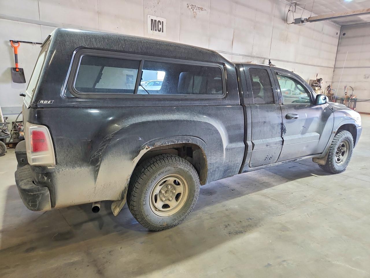 Mitsubishi Raider Ls