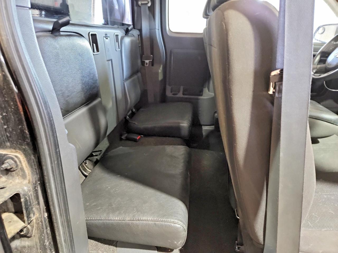 Mitsubishi Raider Ls