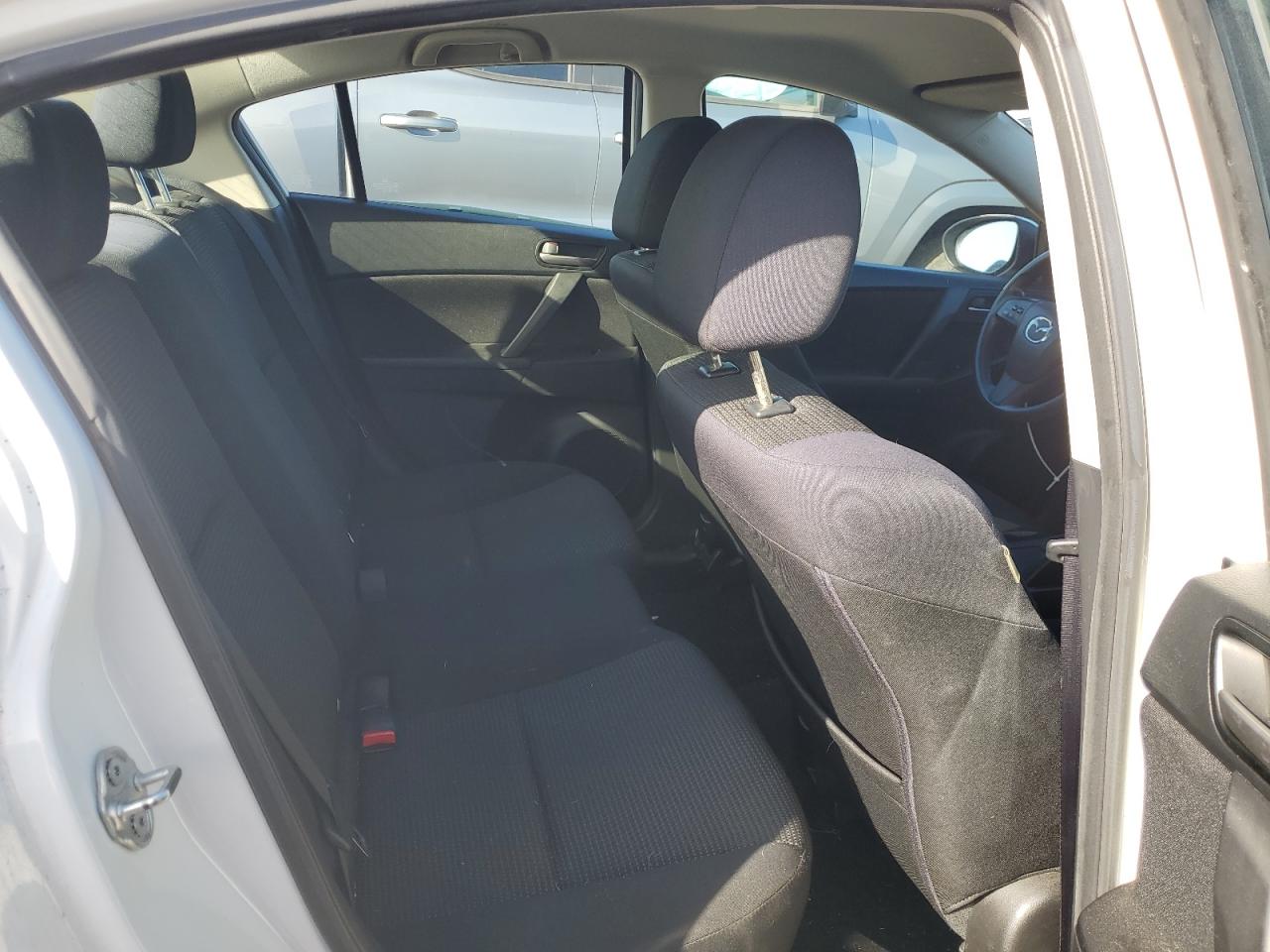 Mazda 3 I