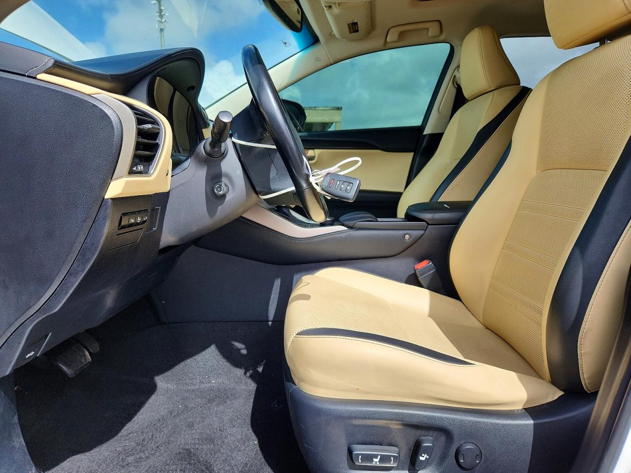 Lexus NX Base