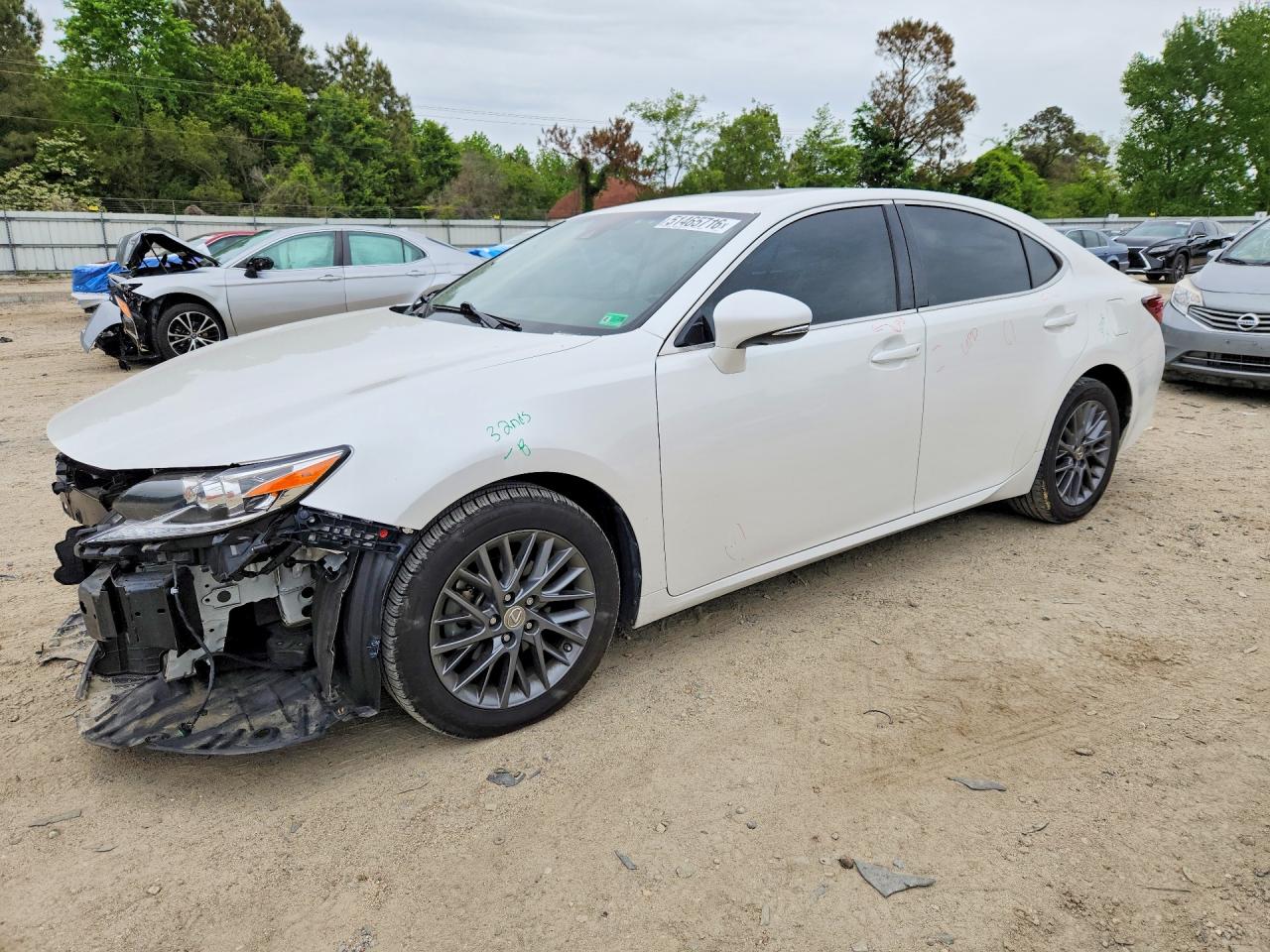 Salvage Lexus Es Image