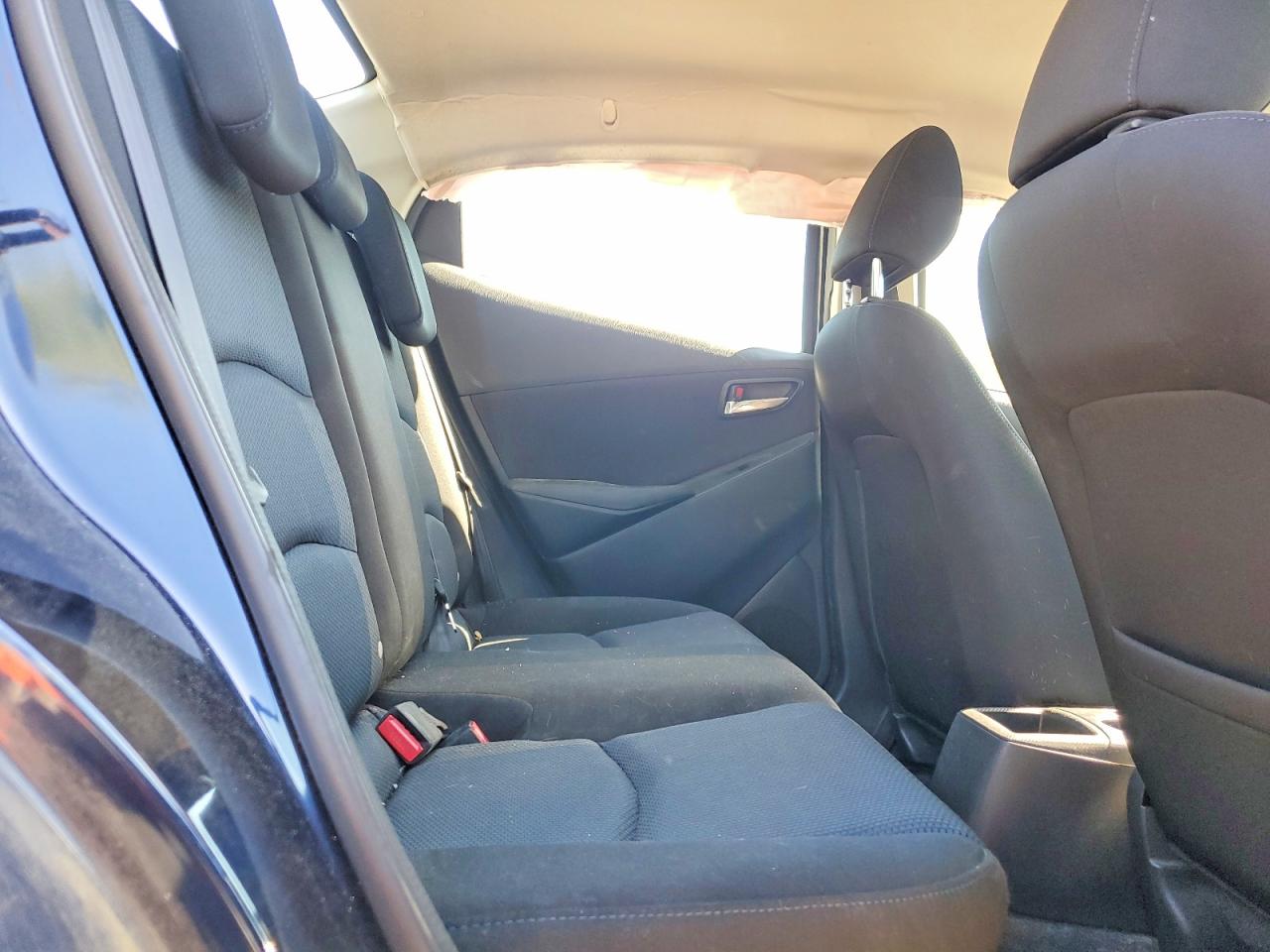 Toyota Yaris Base