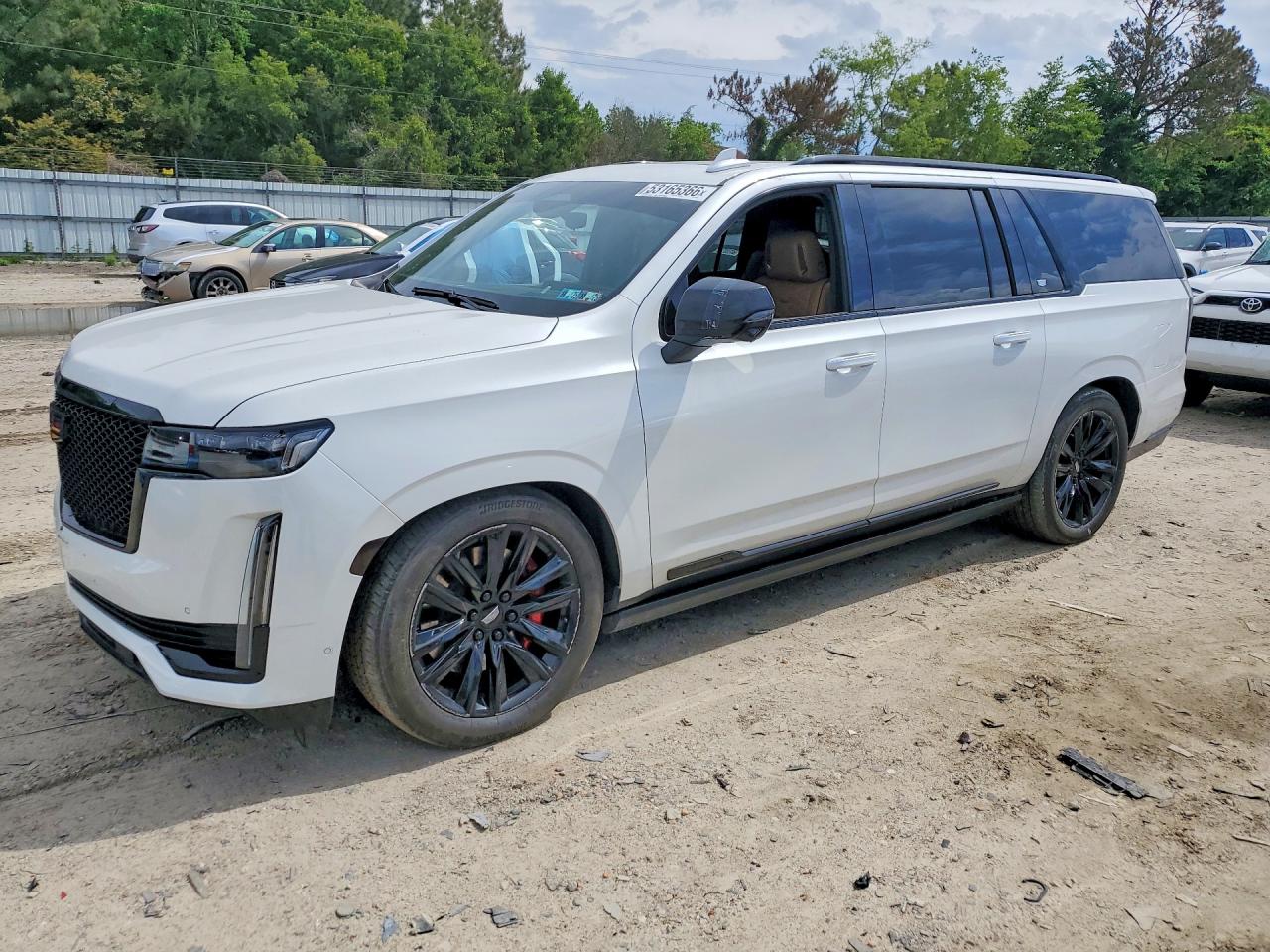 Salvage Cadillac Escalade Image