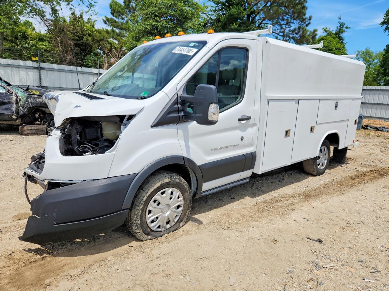 Salvage Ford Transit Image
