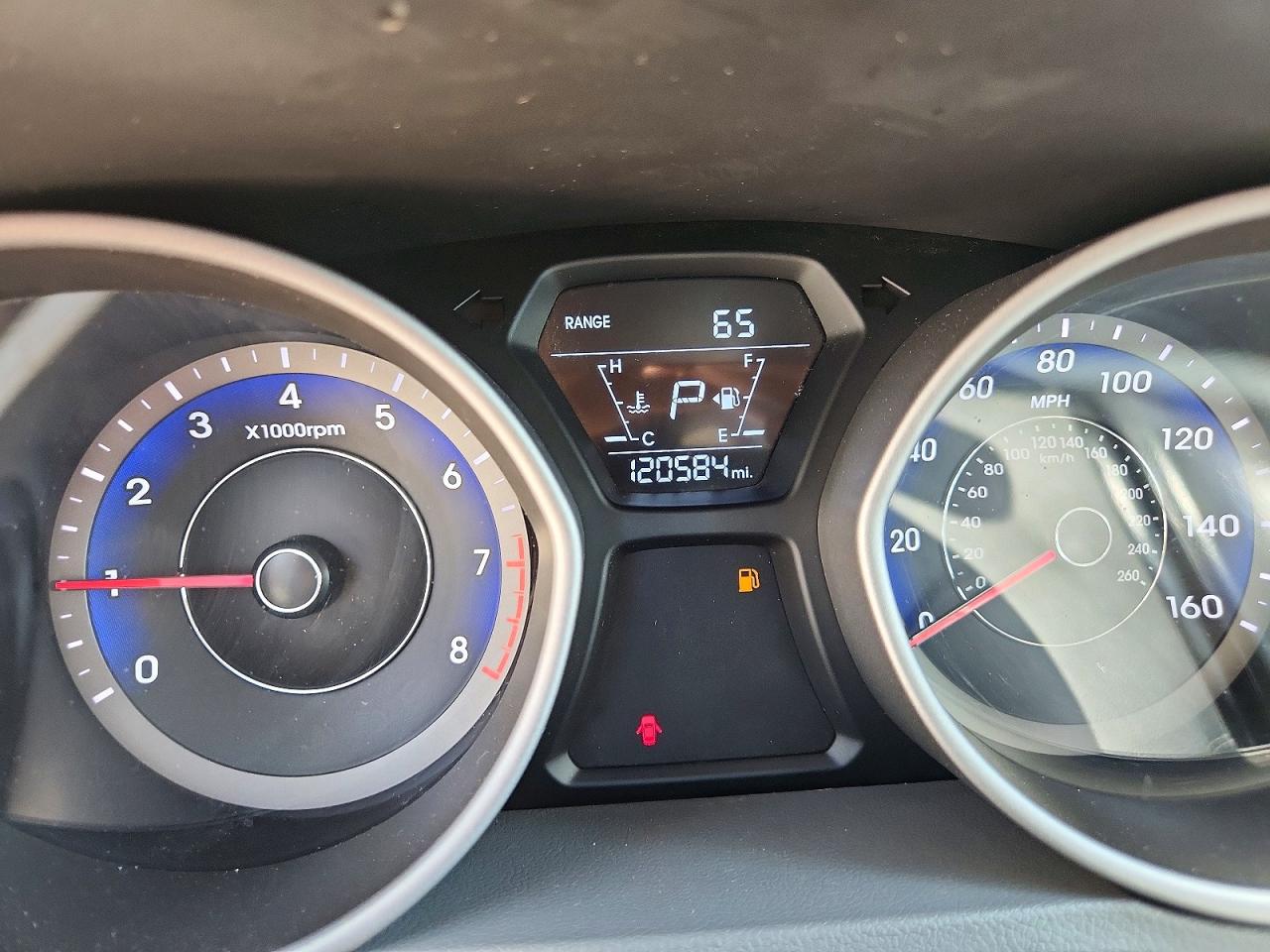 Hyundai ELANTRA Se