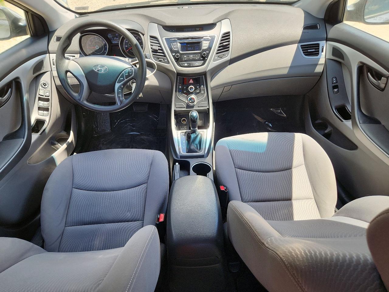 Hyundai ELANTRA Se